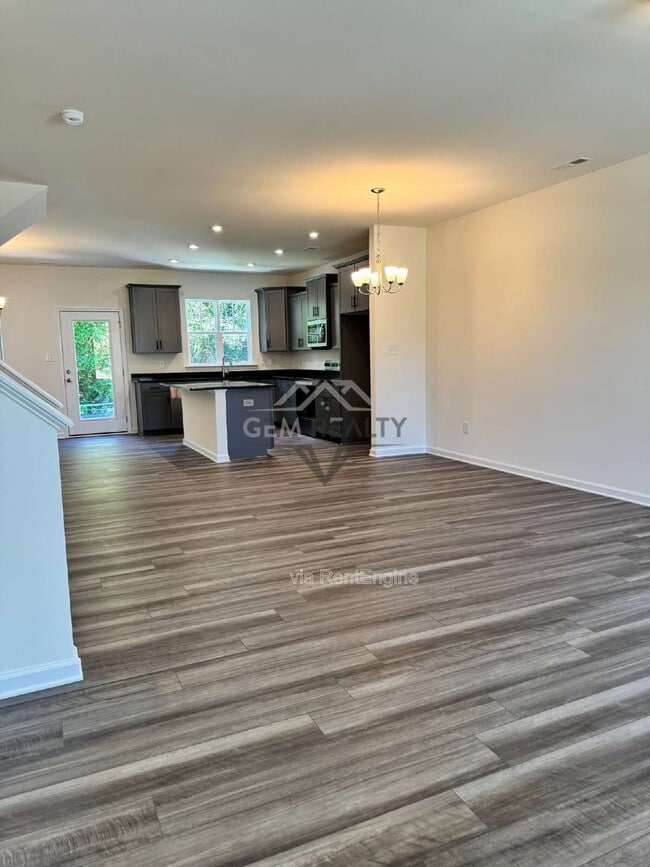 Building Photo - 8307 Scott Pl