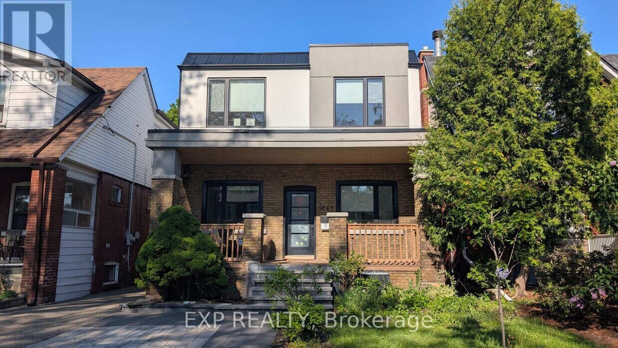 Photo principale - 1043 Logan Ave