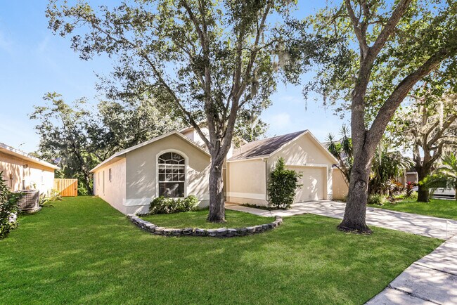 Foto del edificio - 2518 Clareside Dr