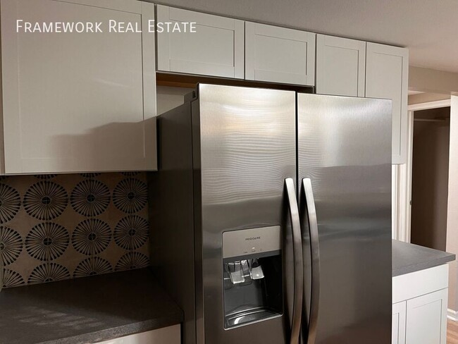 Photo - 143 E Longs Peak Ave Apartment