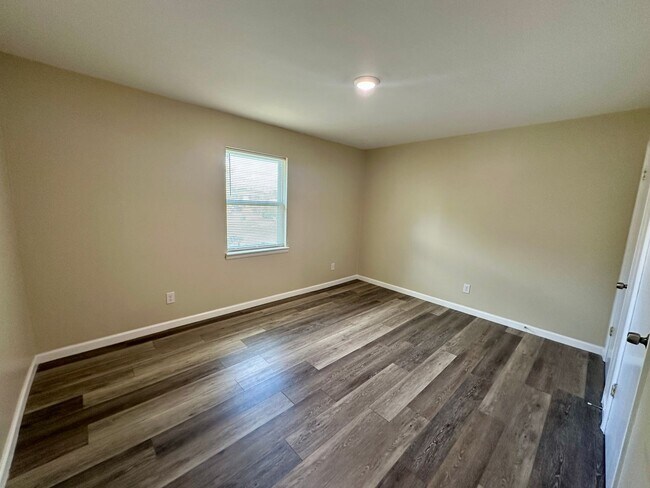 Foto del edificio - 108 Woodhouse Ln