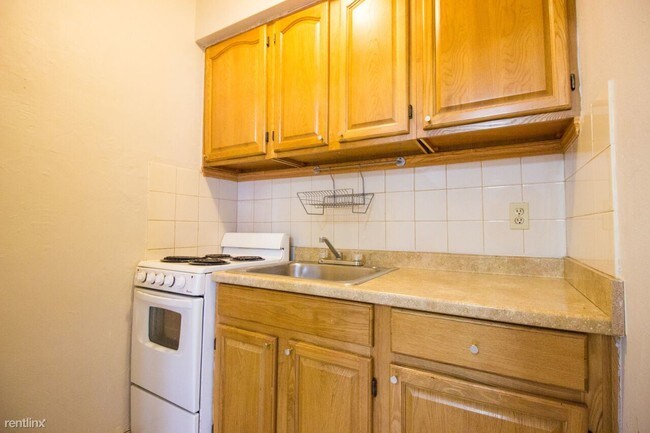 Building Photo - 1 br, 1 bath  - 384 Minorca Ave