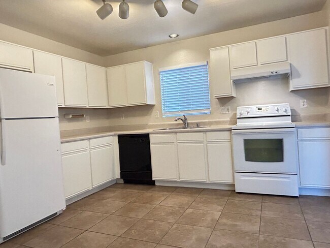 Foto del edificio - Charming Pocket Neighborhood.