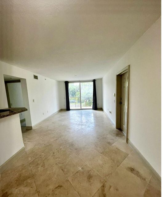 Foto del edificio - 1011 Villa Ln