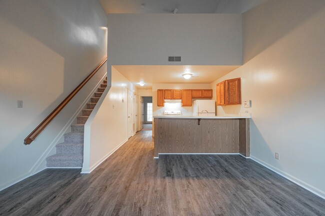 Building Photo - 1 BEDROOM WITH LOFT IN DURHAM!