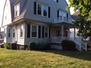 Vista frontal - 65 Independence Ave