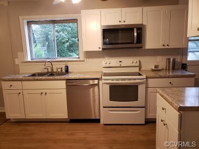 Building Photo - 8719 Lonepine Rd
