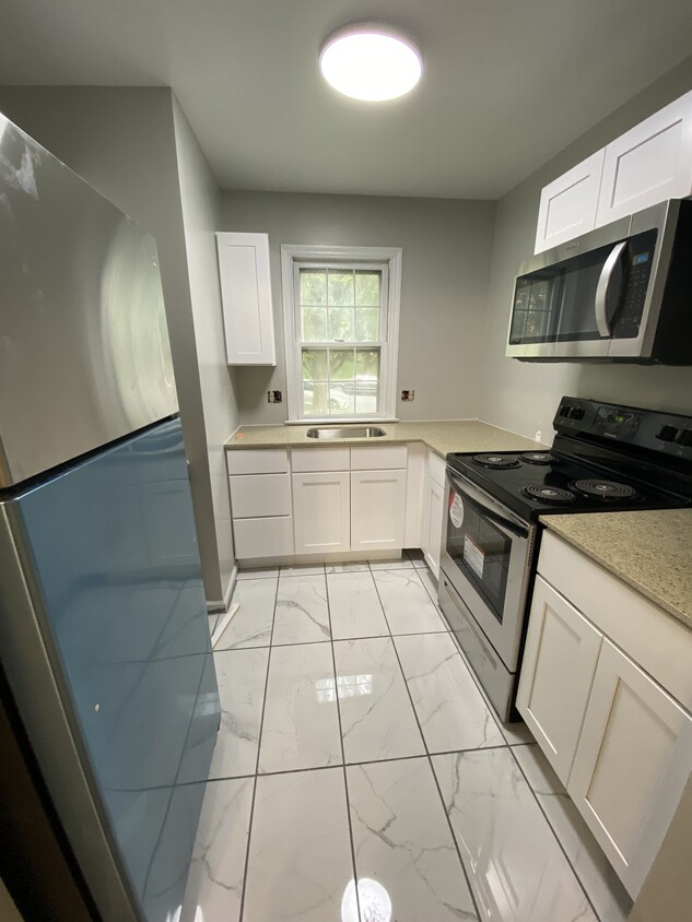 Primary Photo - 1617 Chadwick Cir