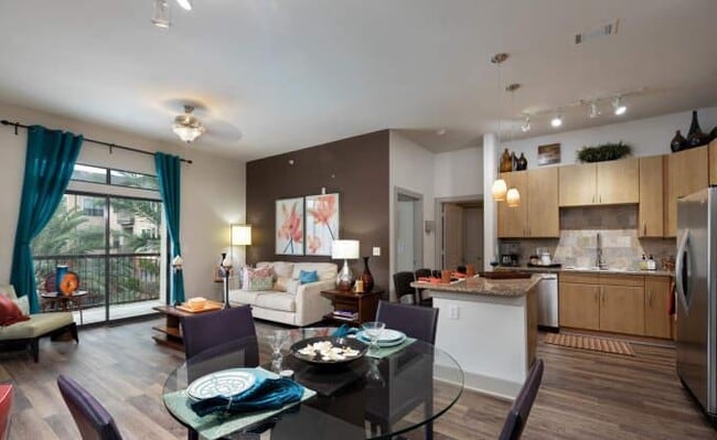 Building Photo - 2 bedroom in Houston TX 77008
