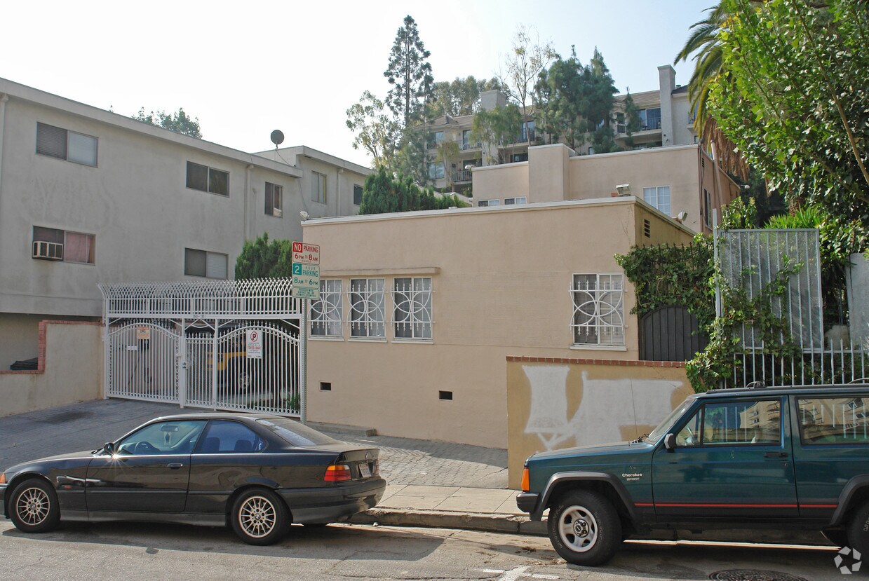 Foto del edificio - 1945 Wilcox Ave