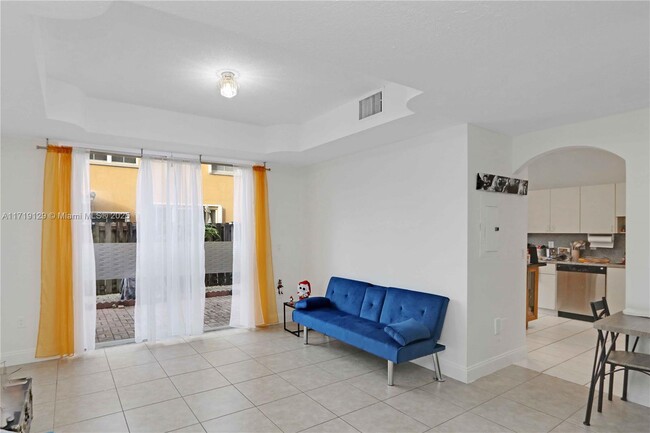 Foto del edificio - 8451 NW 138th St