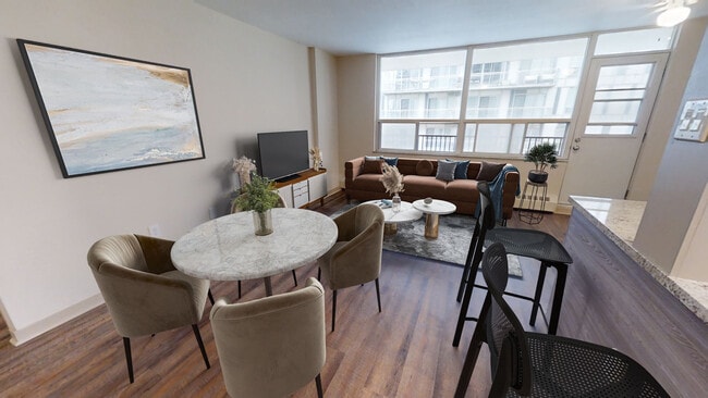 Building Photo - Redpath Towers