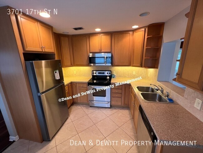 Foto del edificio - 3701 17th St N