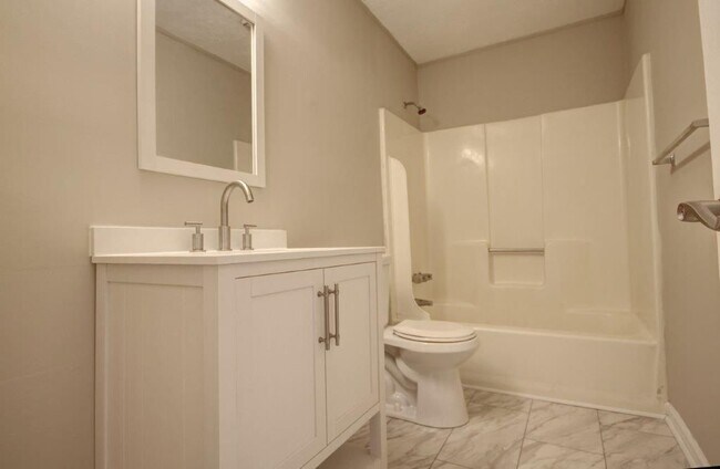 Foto del edificio - 925 Westland Dr SW