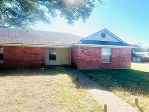 Building Photo - 10316 Hyacinth Ln