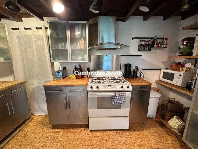 Building Photo - 18 Tremont St