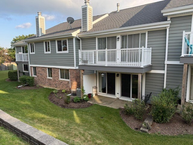 Foto del edificio - 624 Berkley Ct