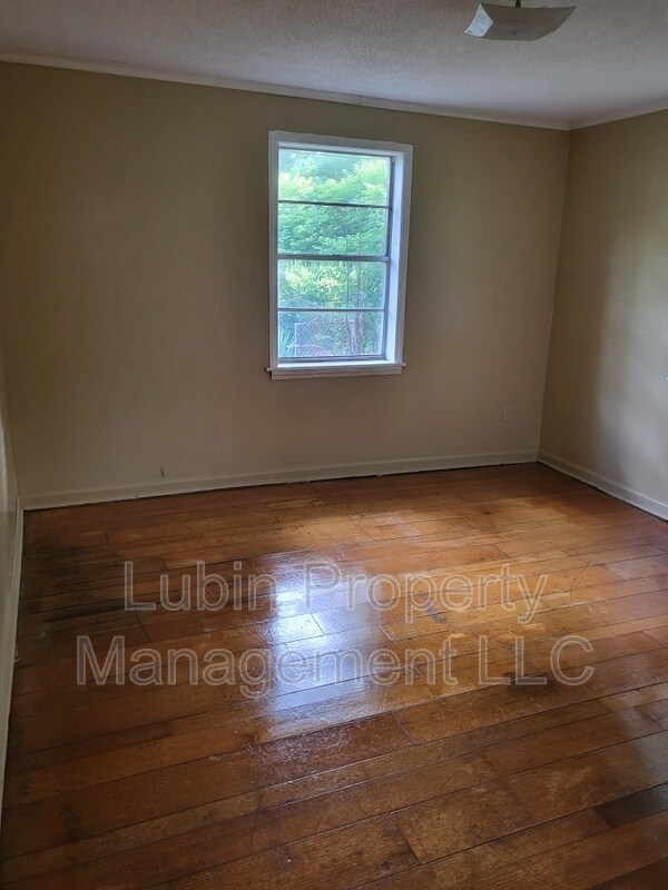 Foto del edificio - 1326 Oak St