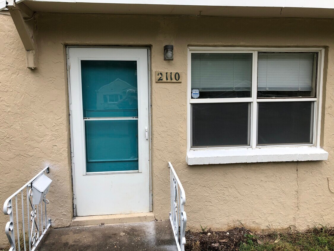 2110 E 77th Terrace, Kansas City, MO 64132 House for Rent in Kansas