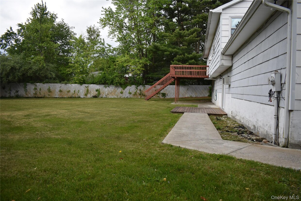 Foto principal - 46 Trenton Rd