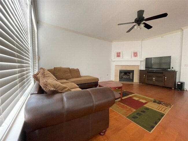 Building Photo - 6409 Ruxton Ln
