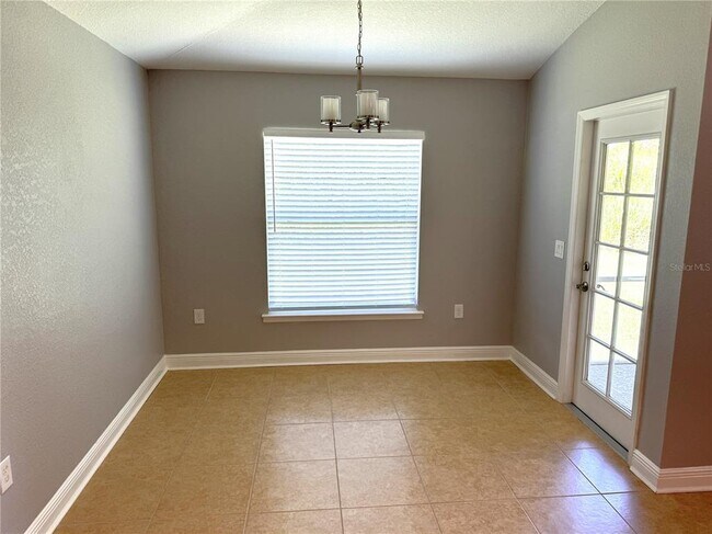 Foto del edificio - 15335 Ancel Cir