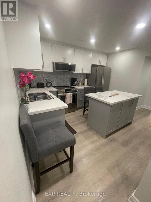 Photo principale - 138 Aylesbury Dr