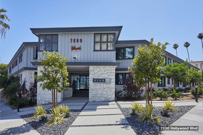 Exterior - Hayden on Hollywood (7200)
