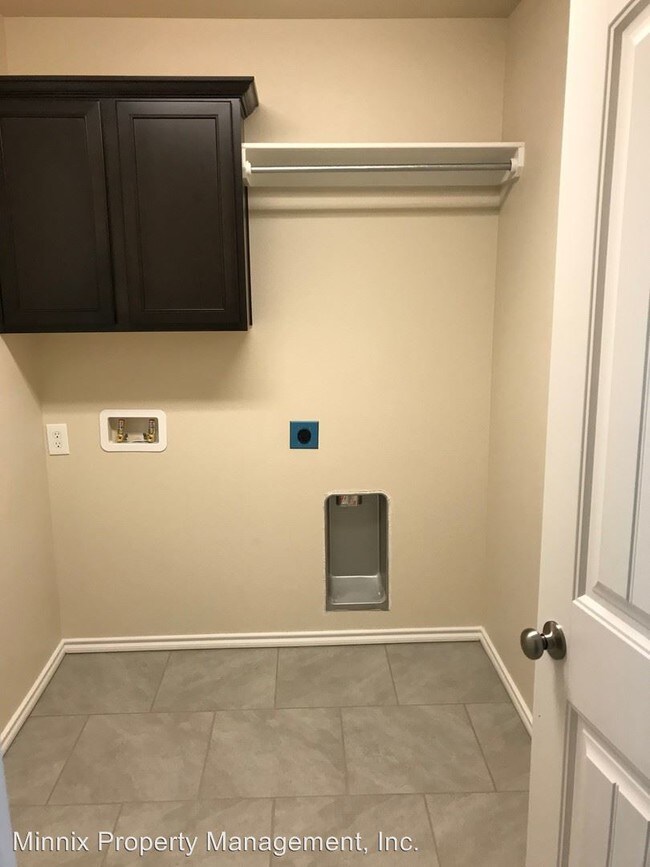 Foto del edificio - 3 br, 2 bath House - 900 E. 90th