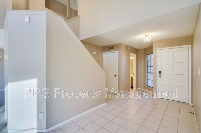 Building Photo - 521 E Kristal Way
