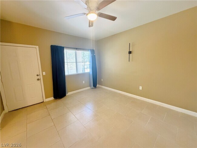 Foto del edificio - 5250 S Rainbow Blvd