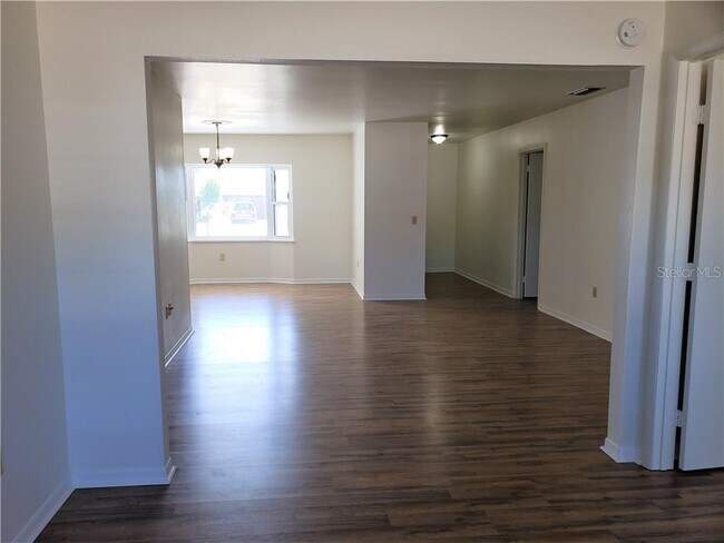 Building Photo - 1212 Fordham Dr