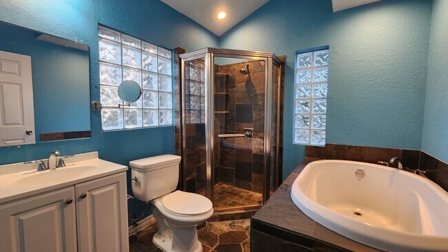 Foto del edificio - 2/2 Located in Old Seminole Heights