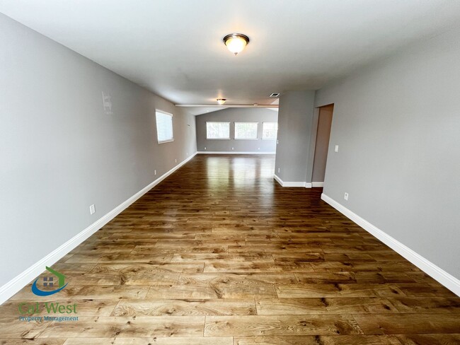 Building Photo - $4,895 - Beautiful and Spacious 3 beds/2 b...