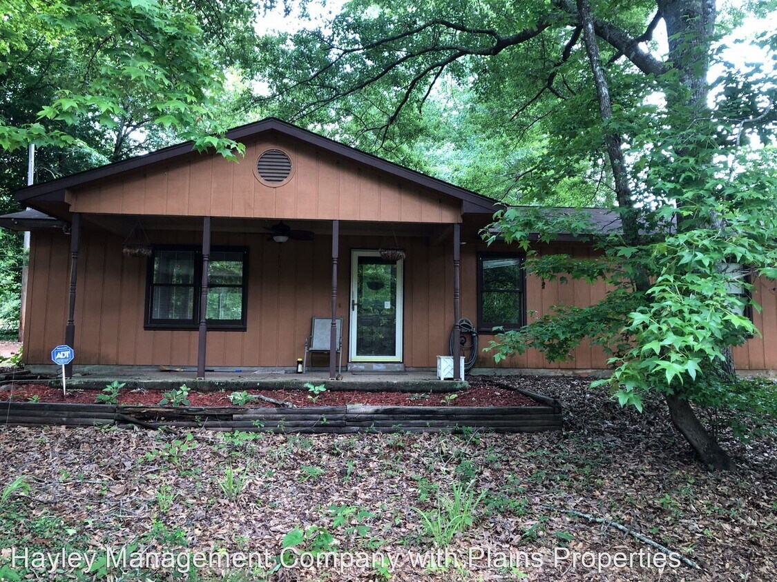 Primary Photo - 3 br, 2 bath House - 272 Lee Road 158