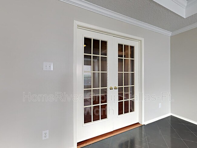 Building Photo - 7209 Chaucer Dr