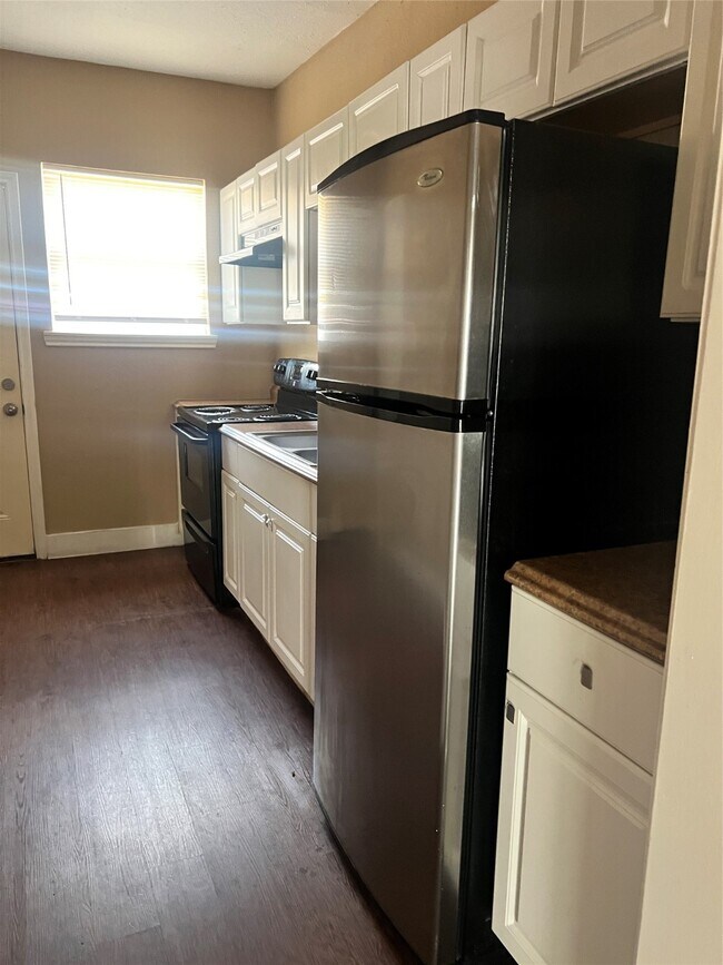 Foto del edificio - 4623 Brinkley St