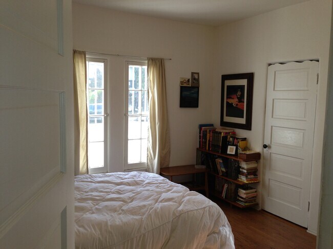 Foto del edificio - 3188 Atwater Ave