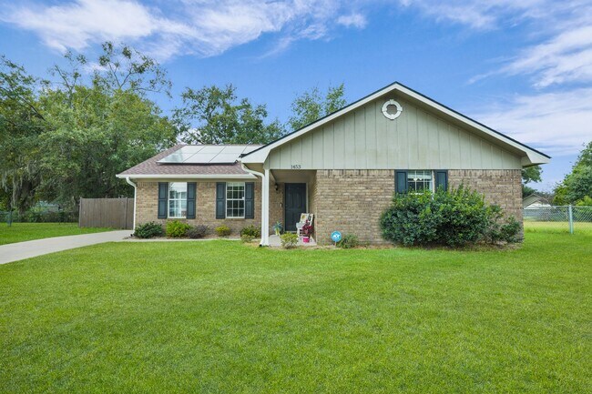Foto del edificio - Charming 3-bedroom, 2-Bath Home on a Quiet Cul-de-Sac in Hinesville