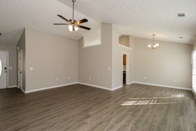 Foto del edificio - 309 Johnny Ln