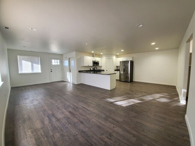 Foto del edificio - 1125 W Ivy Ave