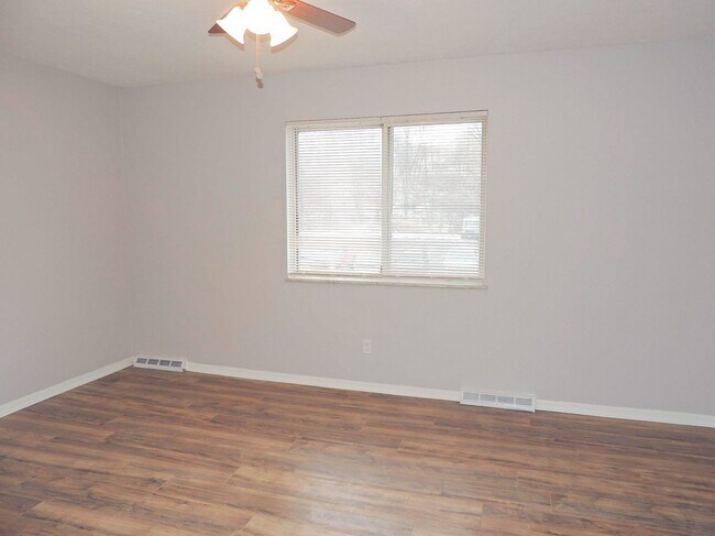 Building Photo - 26397 Brush Ave,