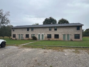 Building Photo - 112 Garden St