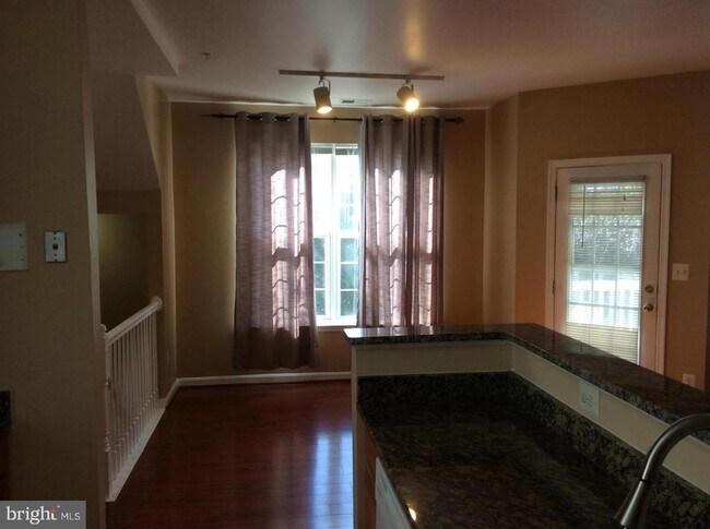 Foto del edificio - 14505 Hampshire Hall Ct