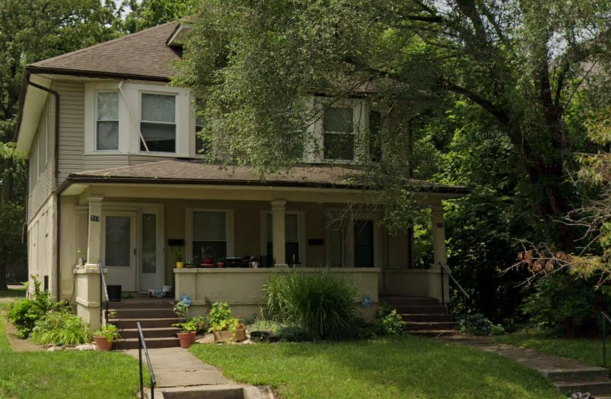 Foto principal - 717 N Broadway St