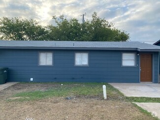 Building Photo - 927 J R Ct