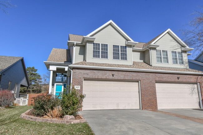 Foto del edificio - 9412 Forest Glen Dr