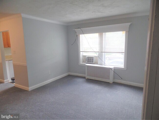 Building Photo - 1400 N Kenilworth St