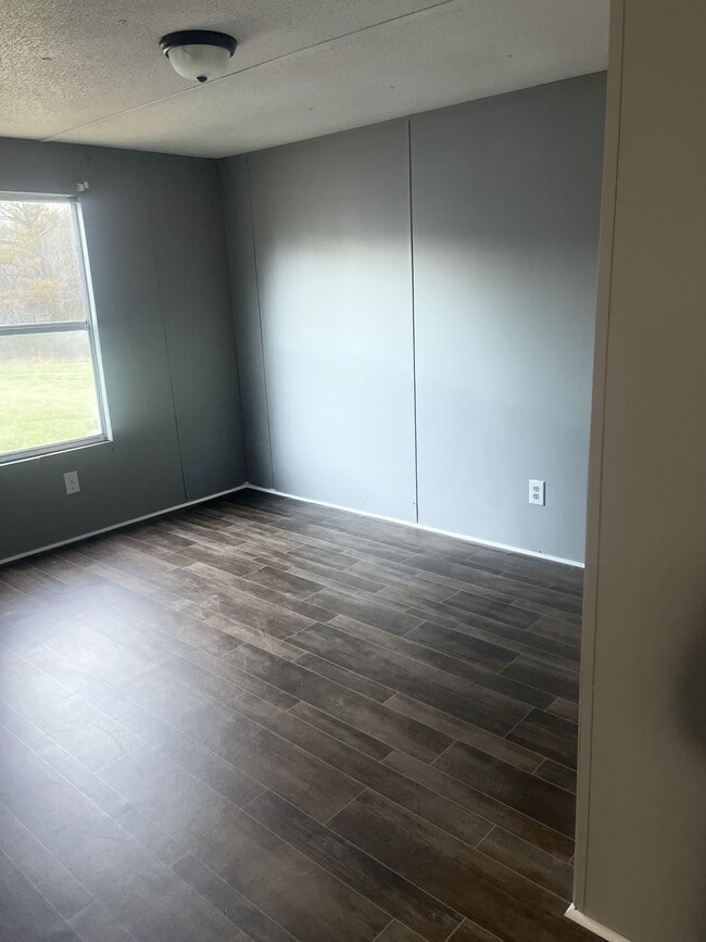 Building Photo - 85 Fowler Cir