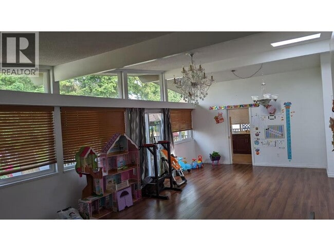 Photo du bâtiment - 7192 Paulus Crescent